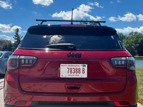 Used 2018 Jeep Compass Latitude w/ Popular Equipment Group FWD image 6