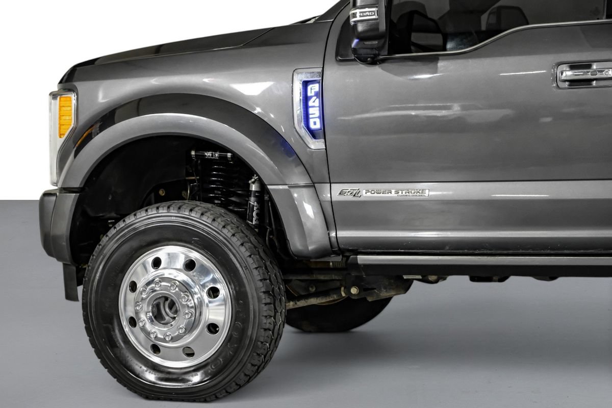 Used 2019 Ford F450 Platinum w/ Platinum Ultimate Package AWD/4WD image 12