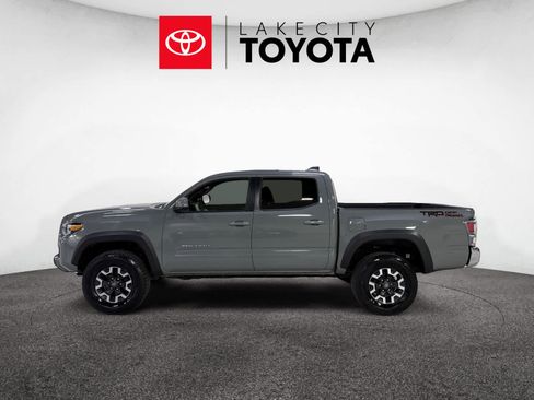 Used 2023 Toyota Tacoma TRD Off-Road image 3