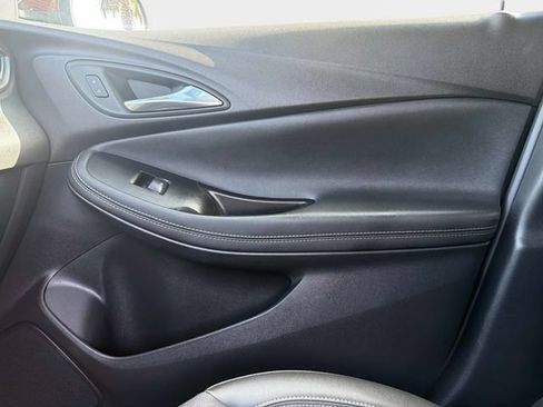 Used 2023 Buick Encore GX Preferred w/ Cold Weather Comfort Package FWD image 21
