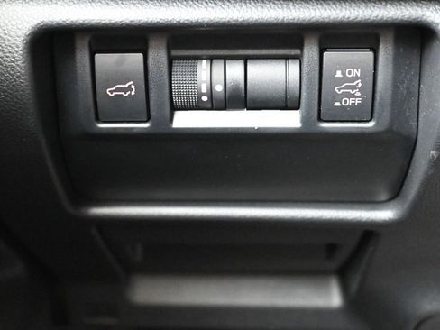 Certified 2025 Subaru Forester Premium image 24