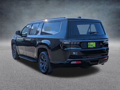 New 2026 Jeep Grand Wagoneer Summit image 38