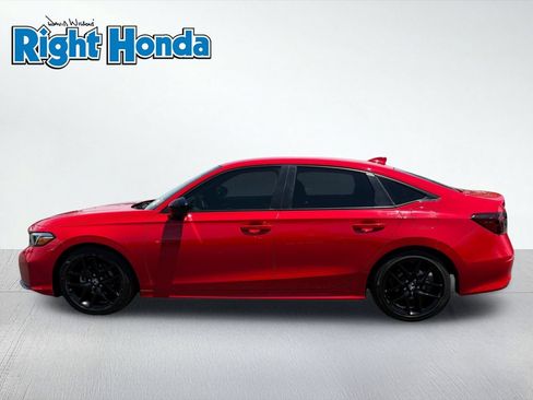 Used 2025 Honda Civic Sport image 3