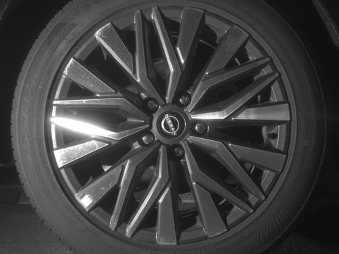 Used 2025 Nissan Altima 2.5 SV image 15