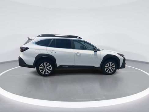 Certified 2023 Subaru Outback Premium AWD/4WD image 9