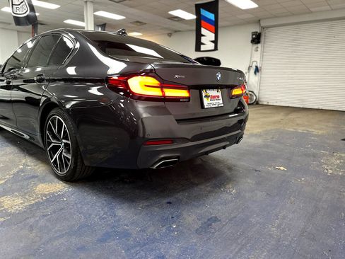 Used 2022 BMW 540i xDrive w/ M Sport Package image 10