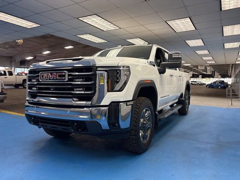 Certified 2025 GMC Sierra 2500 SLT w/ SLT Premium Package image 13