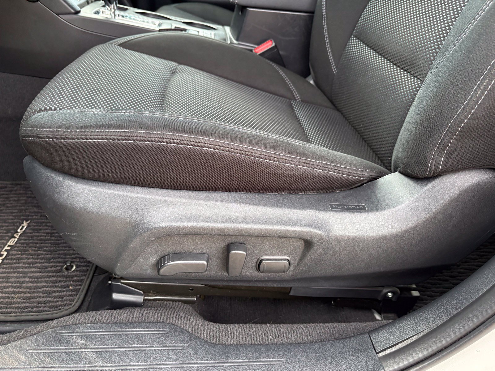 Used 2018 Subaru Outback 2.5i Premium AWD/4WD image 26
