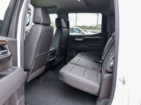 New 2026 GMC Sierra 1500 Elevation image 9