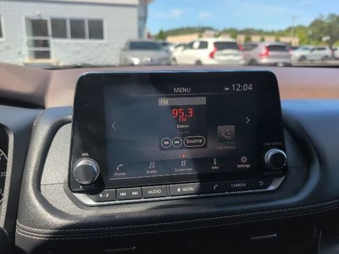 Used 2021 Nissan Rogue SV AWD/4WD image 22