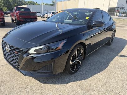 Used 2023 Nissan Altima 2.5 SR w/ SR Premium Package