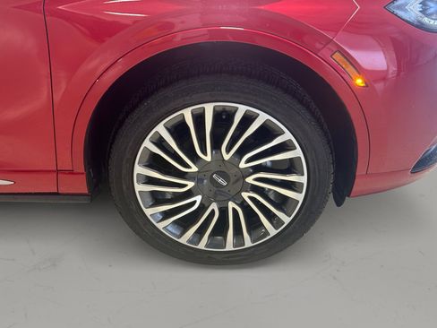 Used 2022 Lincoln Corsair AWD w/ Equipment Group 101A image 7