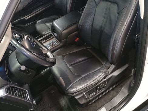 Used 2020 Ford Expedition Platinum image 5