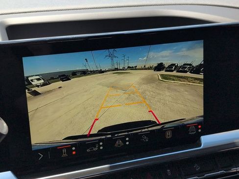 New 2025 GMC Sierra 2500 SLT w/ Texas SLT Premium Package image 15