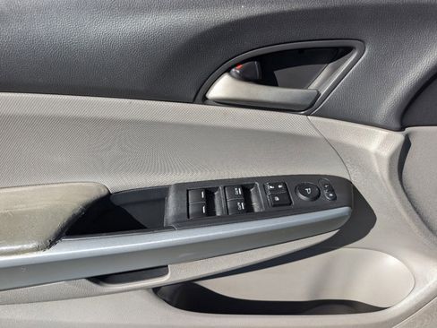 Used 2010 Honda Accord EX image 9