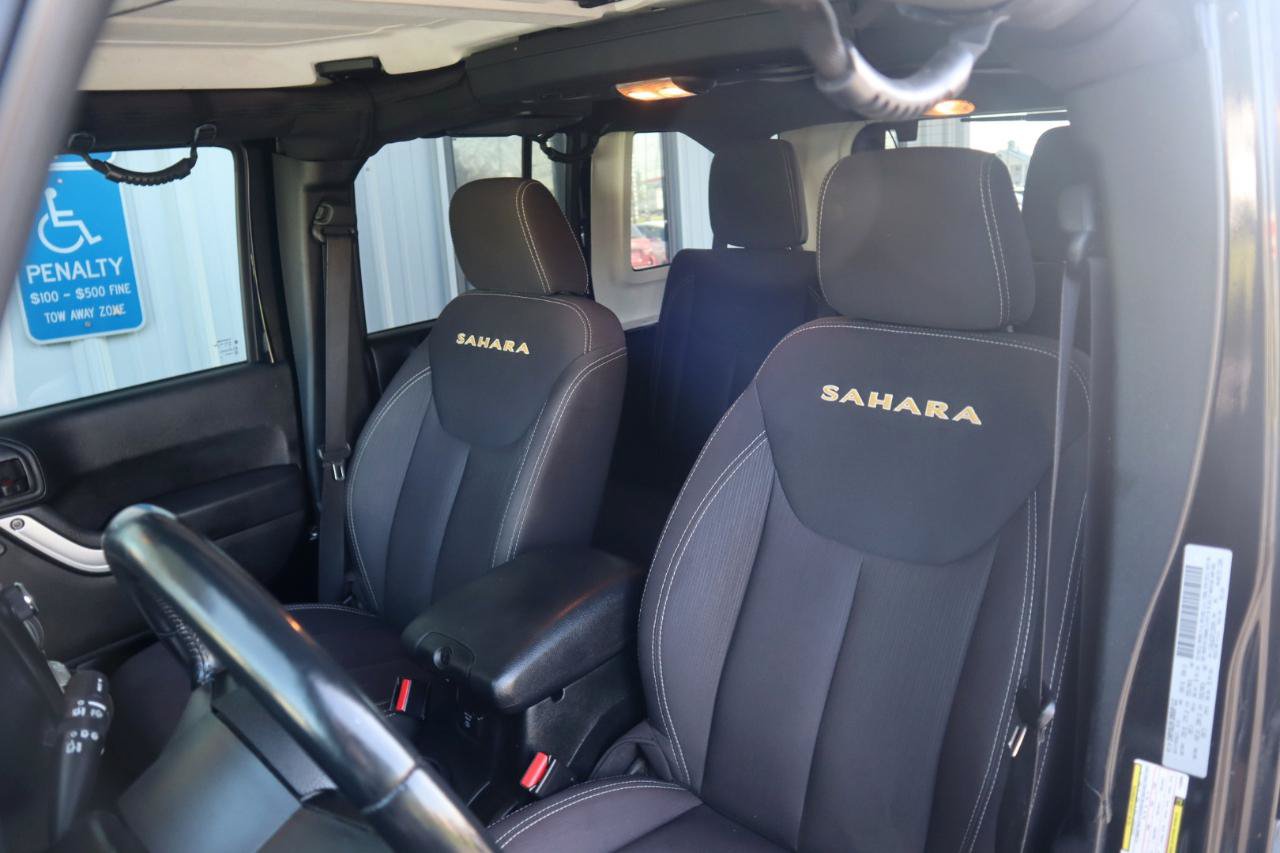 Used 2015 Jeep Wrangler Unlimited Sahara w/ Connectivity Group AWD/4WD image 55