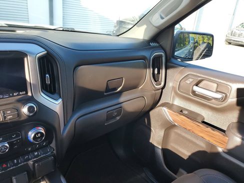 Used 2021 GMC Sierra 1500 SLT w/ SLT Premium Package RWD image 27
