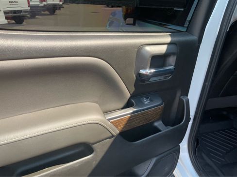 Used 2019 GMC Sierra 2500 Denali w/ Duramax Plus Package AWD/4WD image 19