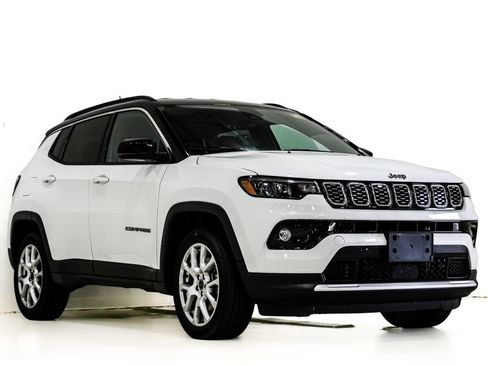 Used 2025 Jeep Compass Limited AWD/4WD image 1