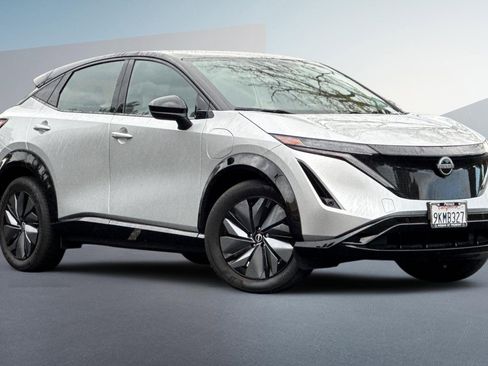 Certified 2023 Nissan Ariya AWD image 2