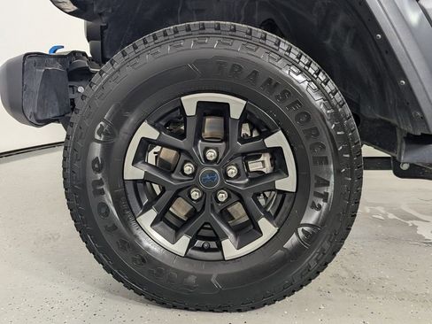Used 2024 Jeep Wrangler Unlimited Rubicon 4xe AWD/4WD image 11