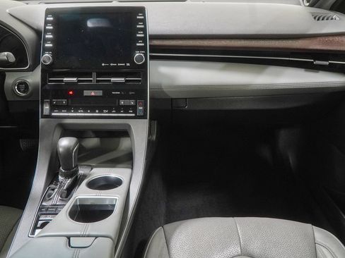 Used 2019 Toyota Avalon Limited w/ Protection Package FWD image 34