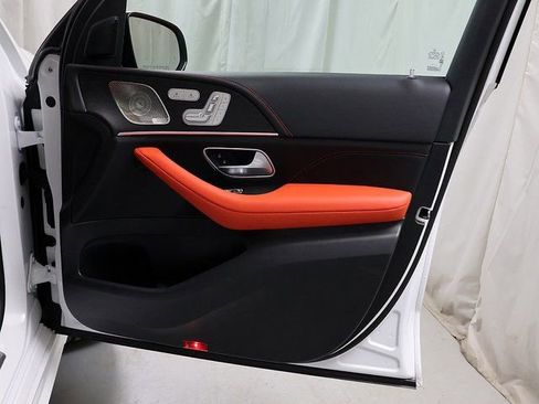 Certified 2025 Mercedes-Benz GLE 53 AMG 4MATIC image 37