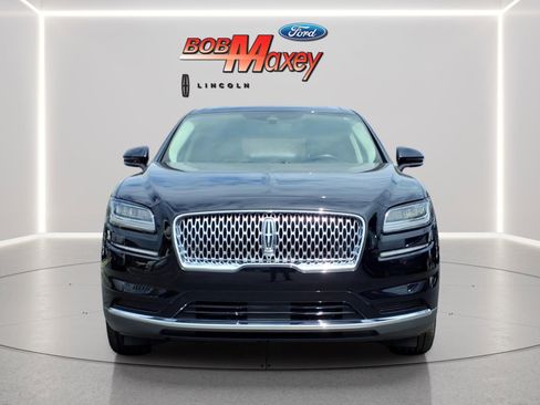 Used 2023 Lincoln Nautilus Reserve AWD/4WD image 2