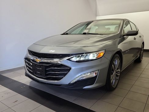 Used 2024 Chevrolet Malibu LT image 2