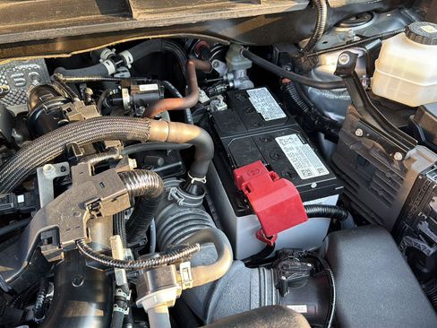 Used 2023 Toyota Highlander XSE FWD image 38