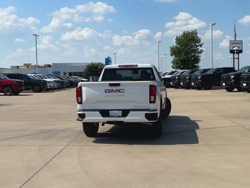 New 2026 GMC Sierra 1500 Elevation image 7