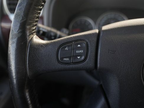 Used 2009 GMC Envoy Denali w/ Sun And 6-Disc Cd Package image 43