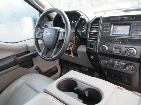 Used 2018 Ford F150 XL RWD image 12