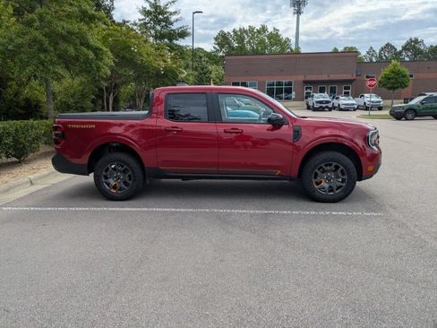 Certified 2025 Ford Maverick Tremor AWD/4WD image 3