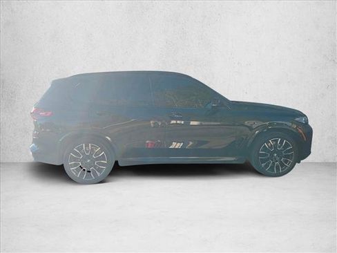 Used 2025 BMW X5 M60i image 4
