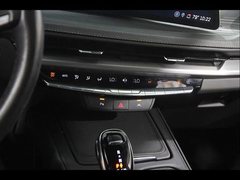 Used 2024 Cadillac XT4 Premium Luxury AWD/4WD image 14
