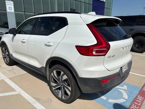 Used 2024 Volvo XC40 B5 Plus w/ Climate Package AWD/4WD image 5