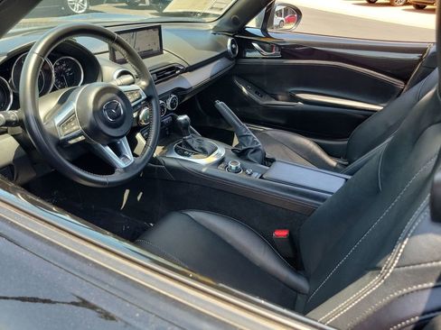 Certified 2025 MAZDA MX-5 Miata RF Grand Touring RWD image 3