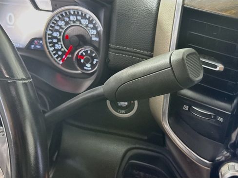 Used 2024 RAM 2500 Laramie AWD/4WD image 20