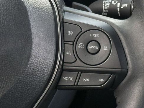 Used 2024 Toyota Corolla Cross XSE image 15