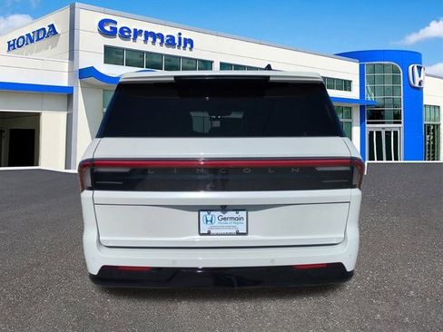 Used 2025 Lincoln Navigator L Black Label image 6