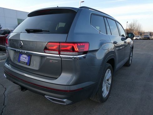 Used 2022 Volkswagen Atlas SE image 3