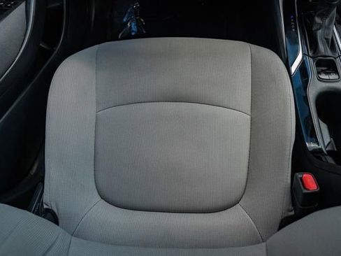 Used 2022 Toyota Corolla LE image 25