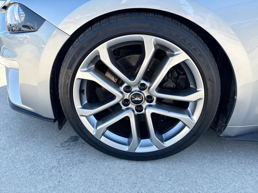 Used 2020 Ford Mustang GT w/ Black Accent Package RWD image 10