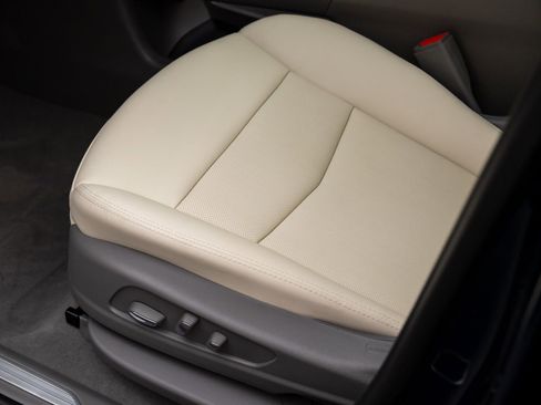 New 2026 Cadillac XT5 Premium Luxury image 16