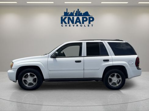 Used 2008 Chevrolet TrailBlazer 4WD image 2