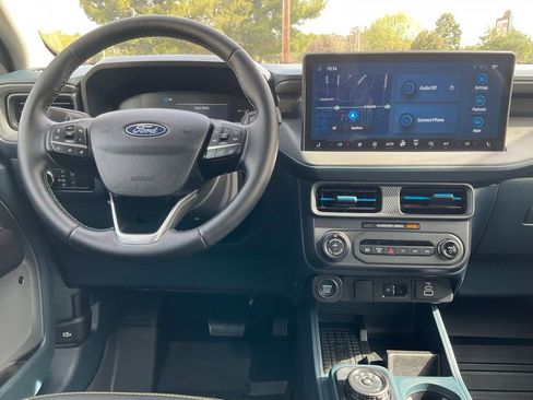 Used 2025 Ford Maverick Lobo AWD/4WD image 27