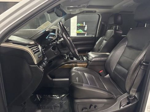 Used 2018 GMC Yukon XL Denali w/ Denali Ultimate Package AWD/4WD image 16