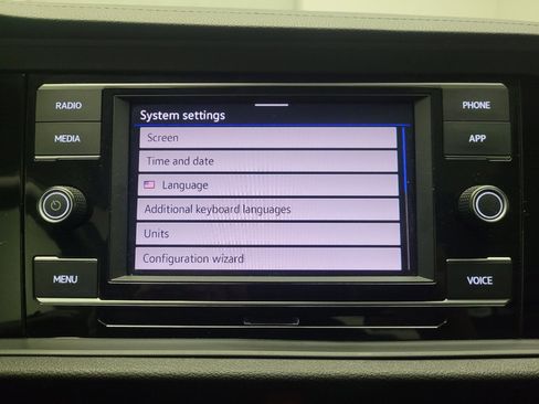 Used 2024 Volkswagen Jetta SE FWD image 25