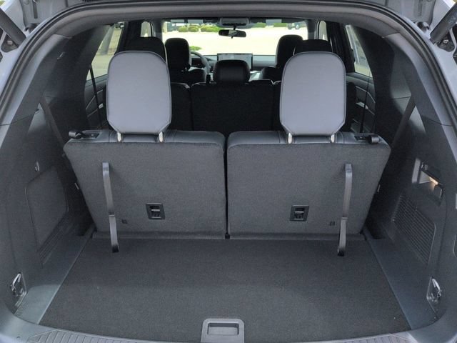 New 2026 Ford Explorer ST-Line RWD image 13